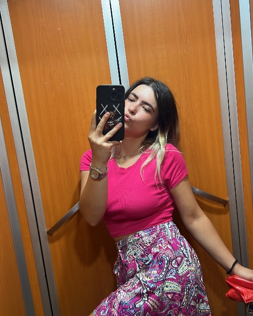 Portrait of daniela22