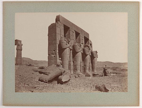 Thèbes, Temple de Ramasseum, Colosses brisés, Emile Béchard, 1870s. The Met, public domain.